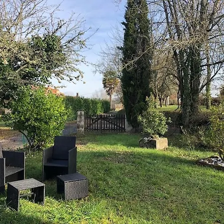 Charmant Gite En Perigord Vert Douchapt Exterior photo